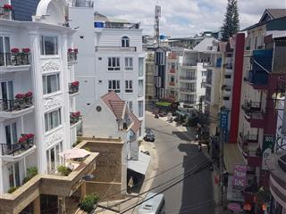 Khách sạn 7 tầng  43 phòng mặt tiền nam kỳ khởi nghĩa siêu vị trí trung tâm đà lạt