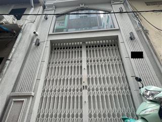 Bán chdv xe hơi đỗ cửa, vài bước chân ra mt võ văn kiệt, 64m2 (4x16,2) có dòng tiền 260tr/tháng