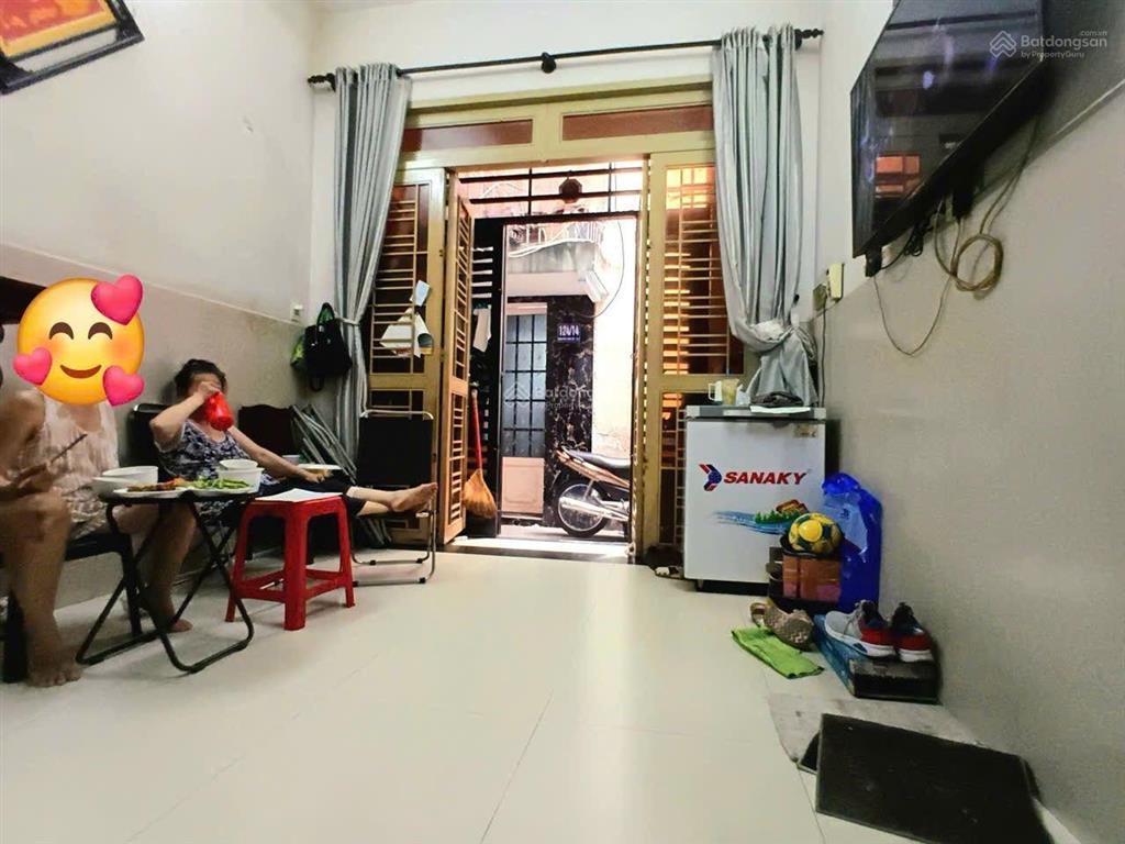 Bán gấp nhà 4 tầng nguyễn văn cừ q1 gần nowzone đh khoa học tự nhiên. chỉ 7.2 tỷ . tl chủ.