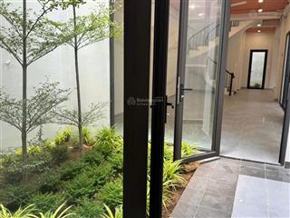 Bán nhà góc 2 mặt tiền có sân vườn nguyễn giá trí phường 25. dt 100m ngang lớn 4 lầu