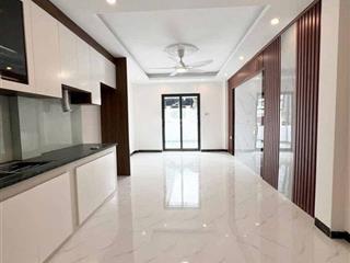 Bán nhà đường ngọc khánh 36m5tầng6.2tỷngỗ nông,gần ôtô ở sướng