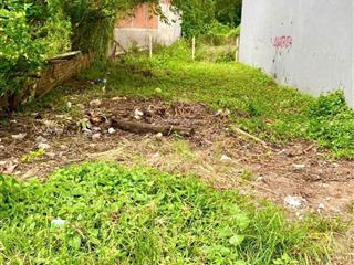 Chỉ 28tr/m2 cần bán lô đất 96.3m2 đối diện trường đh luật, p. long phước, q9