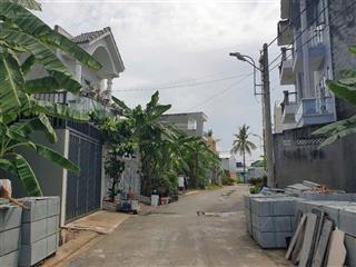 Kẹt bán lô đất sau ubnd p long trường q9 thông 2 đầu ra nguyễn duy trinh và lã xuân oai