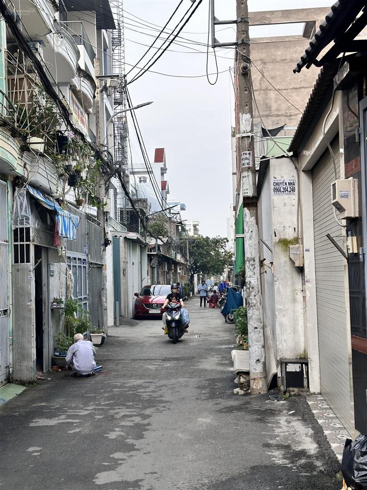 Bán nhà hxh bùi quang là, 48m2, 2 tầng, khu phố sạch sẽ, bancong, giếng trời sau thoáng, chỉ 4,5 ty