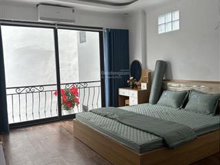 52m 6,5 tỉ dân xây 2 thoáng 4 ngủ trung tâm thạch bàn long biên