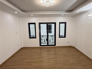 Trung tâm thạch bàn nhà đẹp dân xây full nội thất diện tích rộng giá chỉ 7,8 tỉ