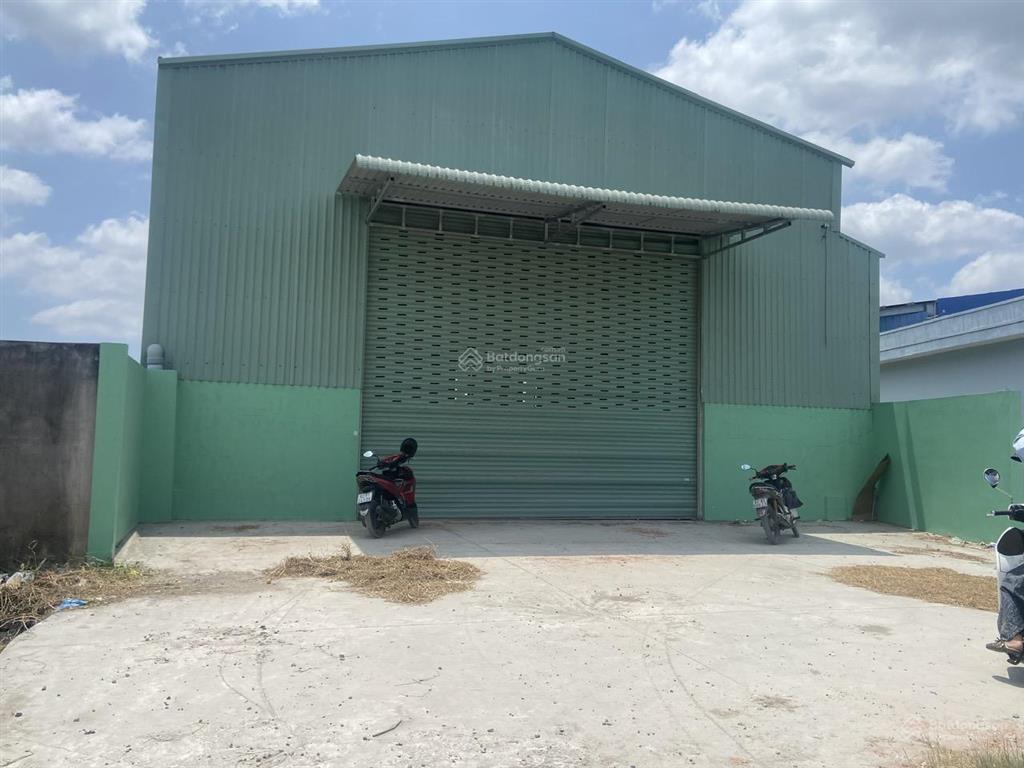 Gò đen, bán kho xưởng 13x42m nở hậu 18m, 680m2 thổ cư 100%, đường 10m xe tải 20 tấn, chỉ 6.5 tỷ tl