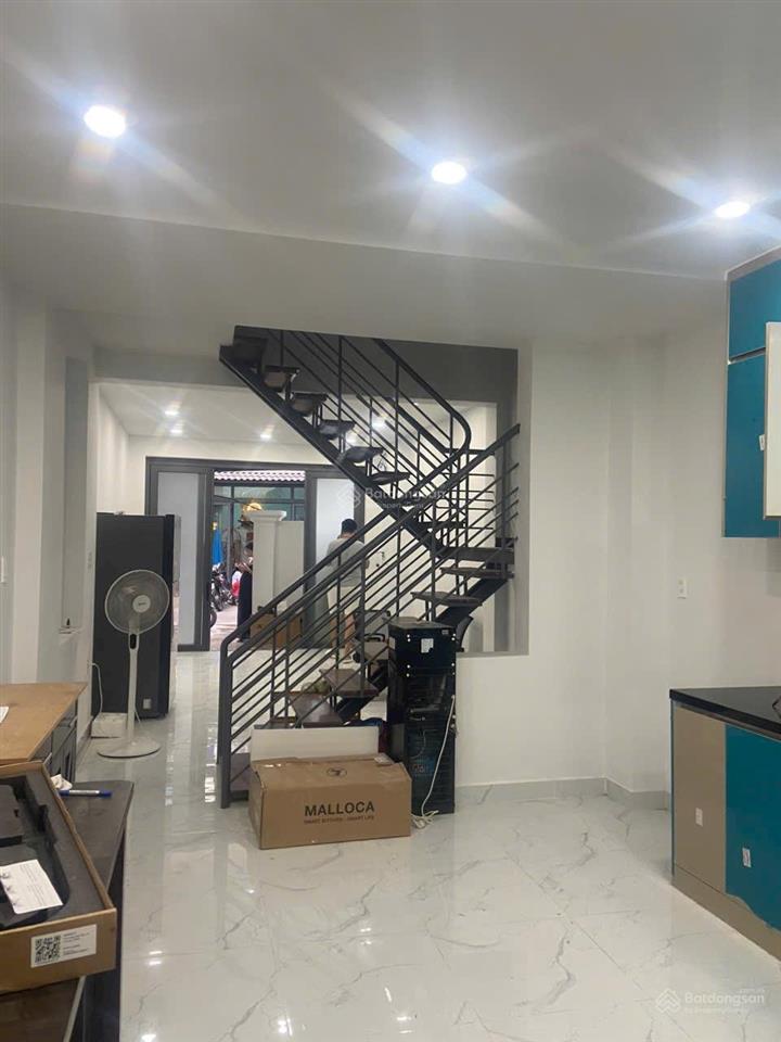 Chỉ 6.3 tỷ có nhà đẹp 2 tầng , dt 4x15m, 61m2, full nội thất, hẻm 4m, 1 sẹc, ra lottemart 2 phút