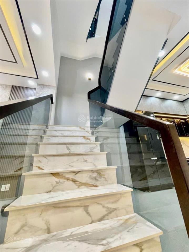 Huỳnh tấn phát quận 7, 4 tầng 4pn full nội thất, dt 4m x 16m, xe hơi đỗ cửa, hẻm thông, nhỉnh 7 tỷ