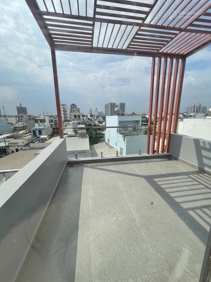 Huỳnh tấn phát quận 7, 4 tầng 4pn full nội thất, dt 4m x 16m, xe hơi đỗ cửa, hẻm thông, nhỉnh 7 tỷ