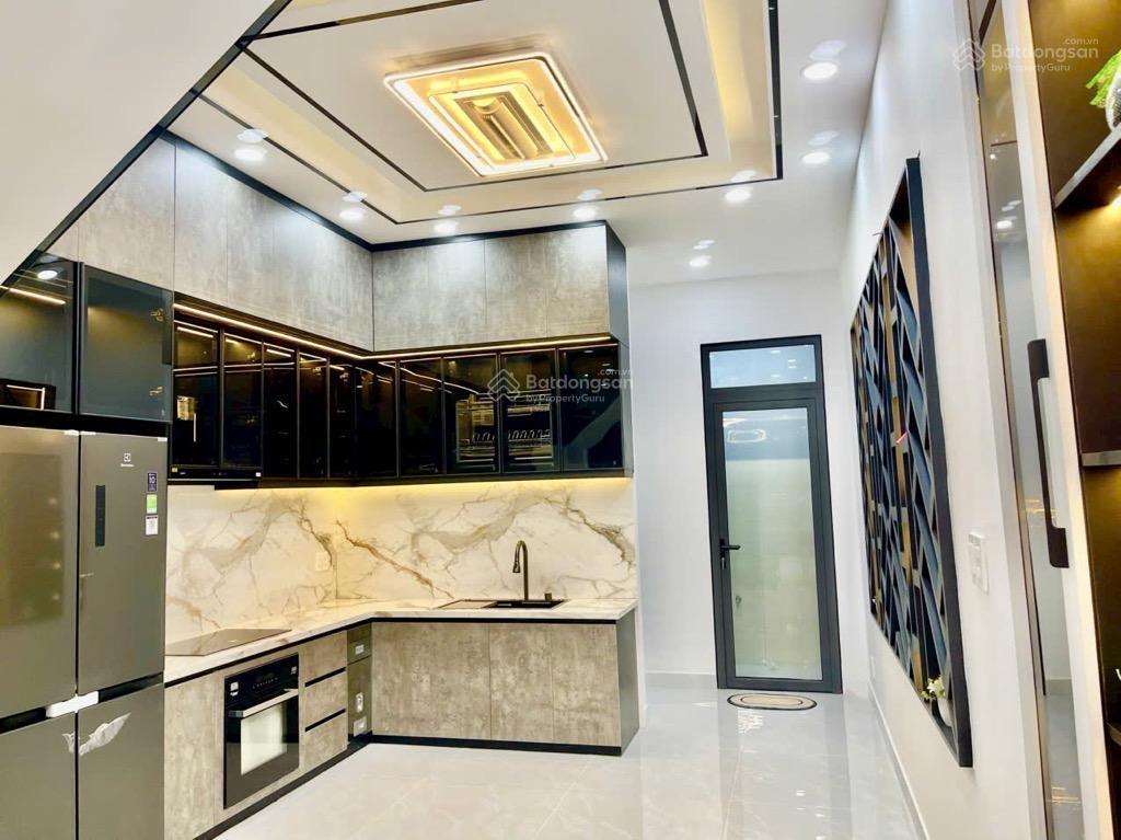 Huỳnh tấn phát quận 7, 4 tầng 4pn full nội thất, dt 4m x 16m, xe hơi đỗ cửa, hẻm thông, nhỉnh 7 tỷ