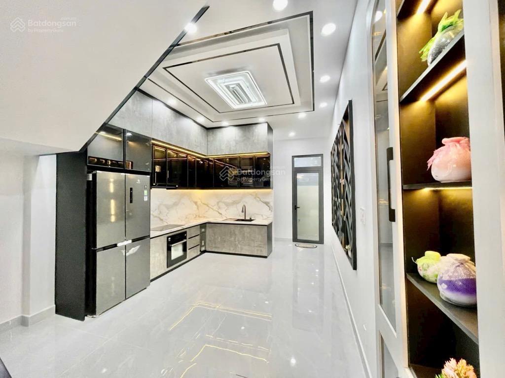 Huỳnh tấn phát quận 7, 4 tầng 4pn full nội thất, dt 4m x 16m, xe hơi đỗ cửa, hẻm thông, nhỉnh 7 tỷ