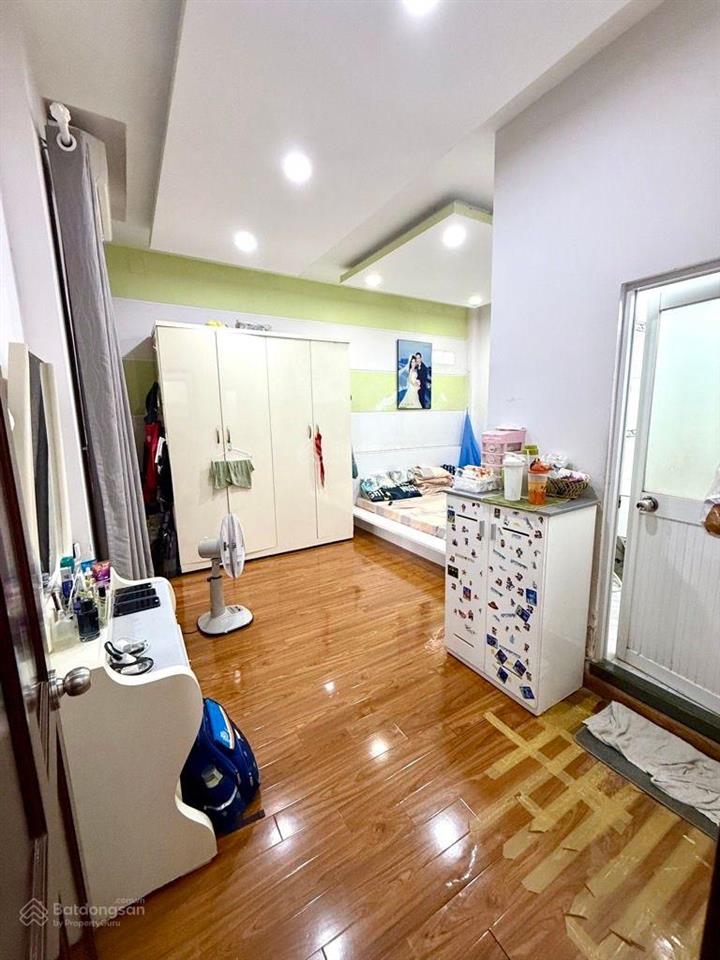 Huỳnh tấn phát q7, bán nhà đẹp 4 tầng 5pn, hẻm xe hơi, ngang hiếm 5m, chỉ 6,3 tỷ tl