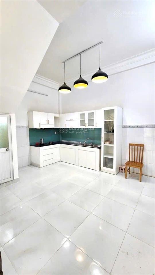 Bán nhà hẻm xe hơi  3 tầng 4pn  ngang đẹp 5x13m, đường nhựa 6m, chỉ 9.x tỷ