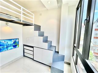 Cho thuê duplex cửa sổ trời full nội thất như hình thang máy ngay vòng xoay cống quỳnhnguyễn trãi