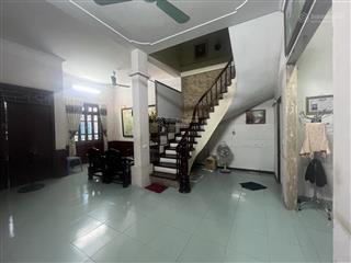Phân lô học viện cảnh sát  cổ nhuế  51m2 x 5 tầng  mặt tiền 5,2m  ô tô tránh đỗ trước cửa nhà