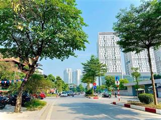 Xuân đỉnh  35m2 x 2 tầng  ô tô tránh  ngõ thông  kinh doanh  ngõ to như phố.
