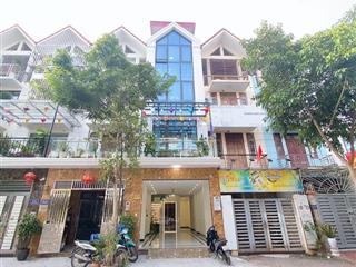 Đông thắng  75m2 x 6 tầng  thang máy  ô tô tải tránh nhau  kinh doanh mọi hình thức.