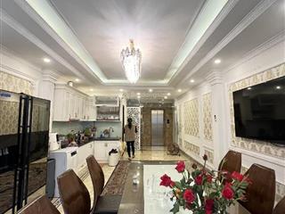 Lạc long quân  56m2 x 5 tầng  thang máy  ô tô đỗ cửa, vào nhà  kinh doanh.