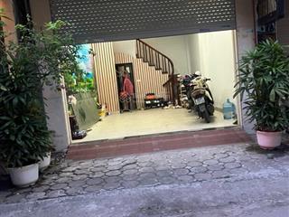 Cổ nhuế  36m2 x 5 tầng  mặt phố vỉa hè ô tô tránh  không quy hoạch  kinh doanh cực đỉnh.