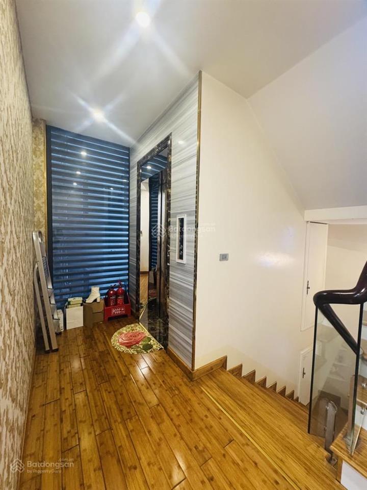 Chính chủ bán nhà kim mã  vỉa hè ô tô tránh kinh doanh tốt  lô góc  thang máy  gần hồ giảng võ