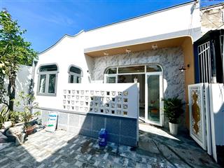 Bán nhà cấp 4 đẹp xuất sắc ở quốc lộ 50, tân kim, cần giuộc, long an, 6,5m x 15m, 3 phòng ngủ