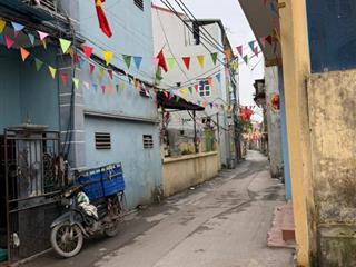 Đất trung thôn,nhị khê thường tín. dt40m mt4m giá 2,9 tỷ. ô tô đỗ cửa cách trục chính 30m.