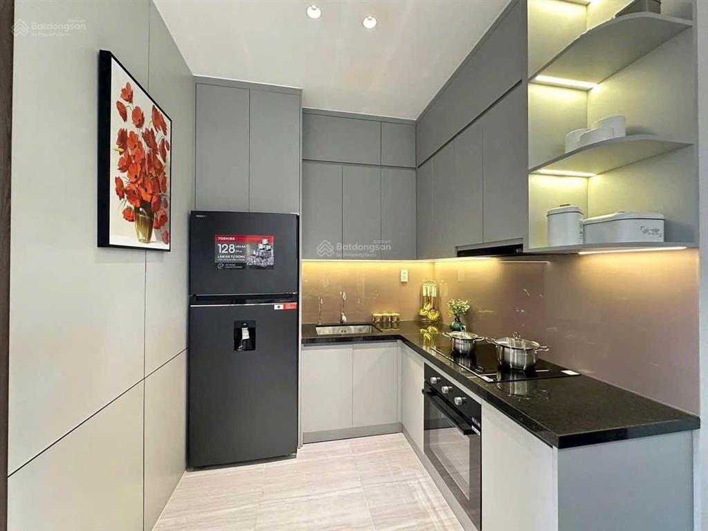 Chính chủ cho thuê căn góc tháp saphire  bcons city full nội thất bếp rèm 6,5tr/th.  0932 138 ***