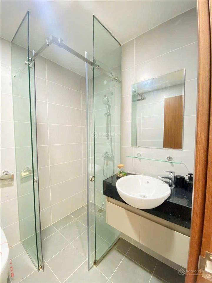 Chính chủ cho thuê căn góc tháp saphire  bcons city full nội thất bếp rèm 6,5tr/th.  0932 138 ***