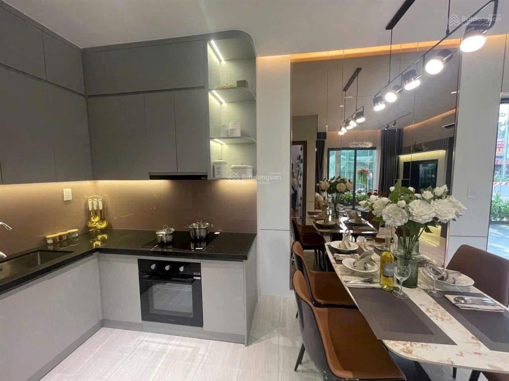 Bán căn góc bcons city, bàn giao full nội thất, nhận nhà ngay. giá 2,95 tỷ