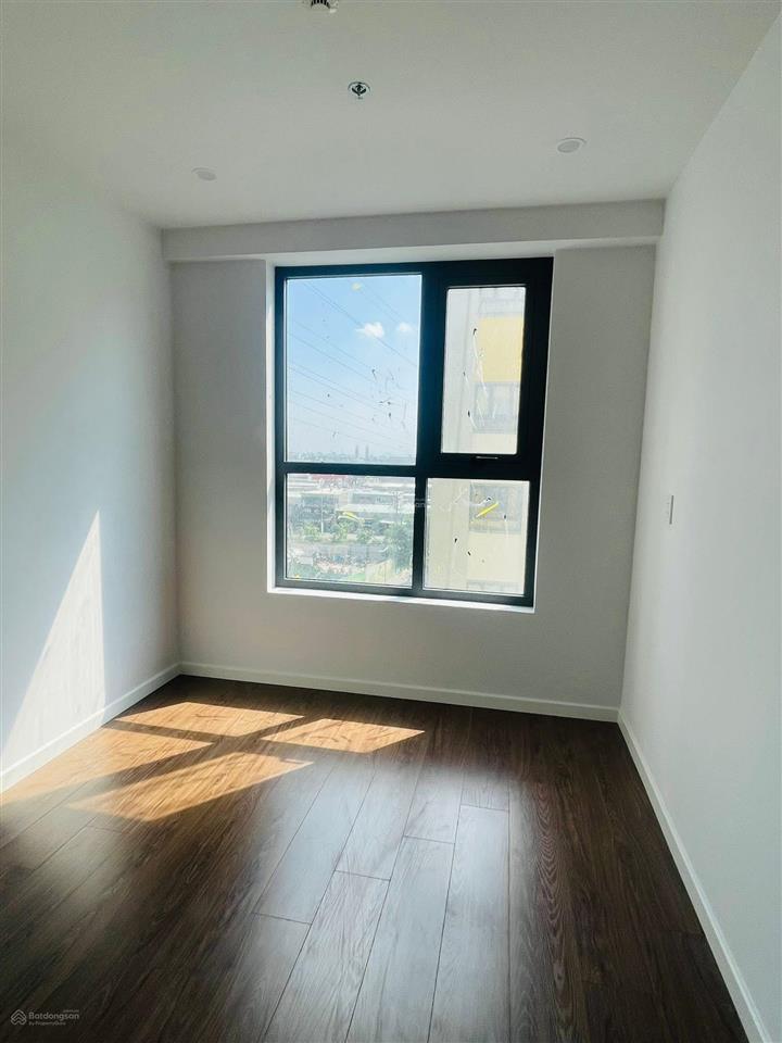 Duy nhất 1 căn góc tháp saphire tầng đẹp 2,95 tỷ bàn giao full nội thất cơ bản.  0932 138 ***