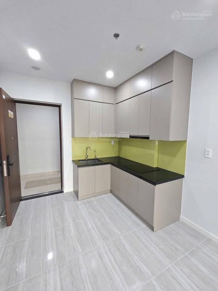 Duy nhất 1 căn góc tháp saphire tầng đẹp 2,95 tỷ bàn giao full nội thất cơ bản.  0932 138 ***