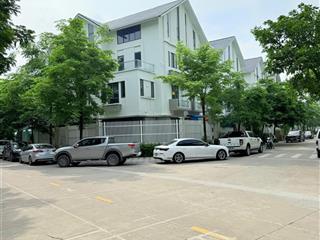Cần tiền giảm ngay 3 tỷ, biệt thự gleximco 189m² căn góc vip khu c. giá 35 tỷ.  0944 960 ***