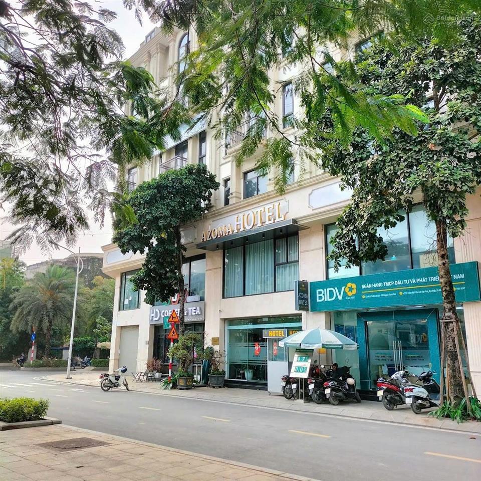 Chủ nhà bán gấp căn him lam vạn phúc mặt đường 15m. giá nhỉnh 28 tỷ. sổ đỏ.  0944 960 ***