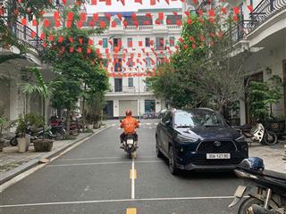 Bán ngay lk kiến hưng luxury. vị trí đẹp giá 17,5 tỷ. sổ đỏ ngay.  0944 960 ***