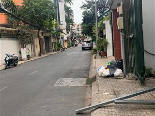 Cho thuê nhà bạch đằng  ngay sân bay. hẻm 6m , 80m2, nội thất đầy đủ. 22tr/th