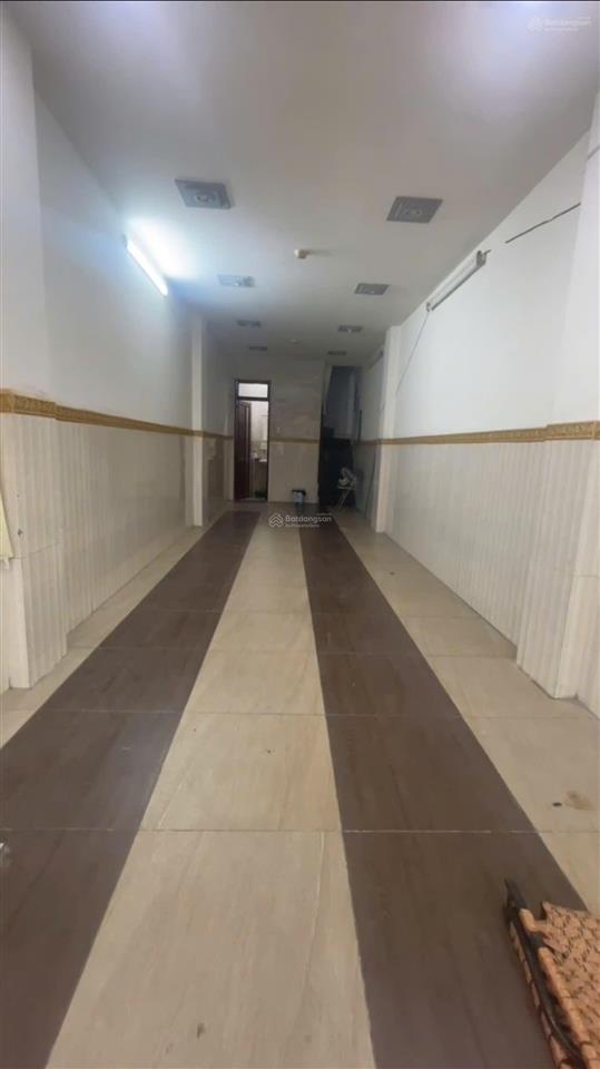 Phòng cho thuê cmt8, p4, tân bình. 20m2, giá 3,9tr/th