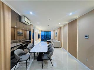 Bán căn hộ 2pn + 1 căn góc, nhà đẹp đầy đủ nội thất