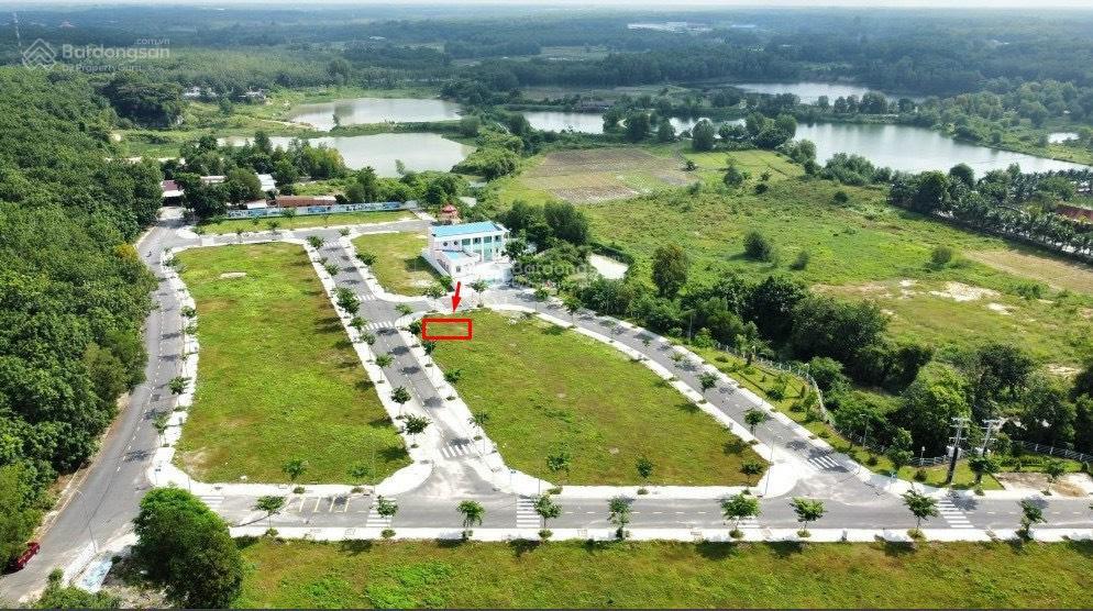 Đất tân uyên, ven kênh đẹp, sổ sẵn, công chứng sang tên ngay, 100m2.  0931 191 ***
