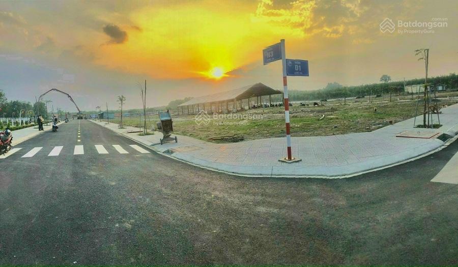 Đất tân uyên, ven kênh đẹp, sổ sẵn, công chứng sang tên ngay, 100m2.  0931 191 ***