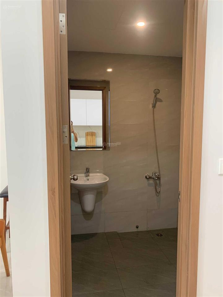 Chính chủ cần bán căn hộ 33m2 giá chỉ 1 tỷ. đã nhận nhà vào ở ngay.  0941 329 ***