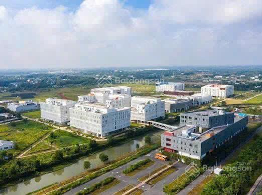 300m2 đất sổ sẵn đường vành đai 4, thích hợp kinh doanh mọi ngành nghề. vị trí đẹp gần sông