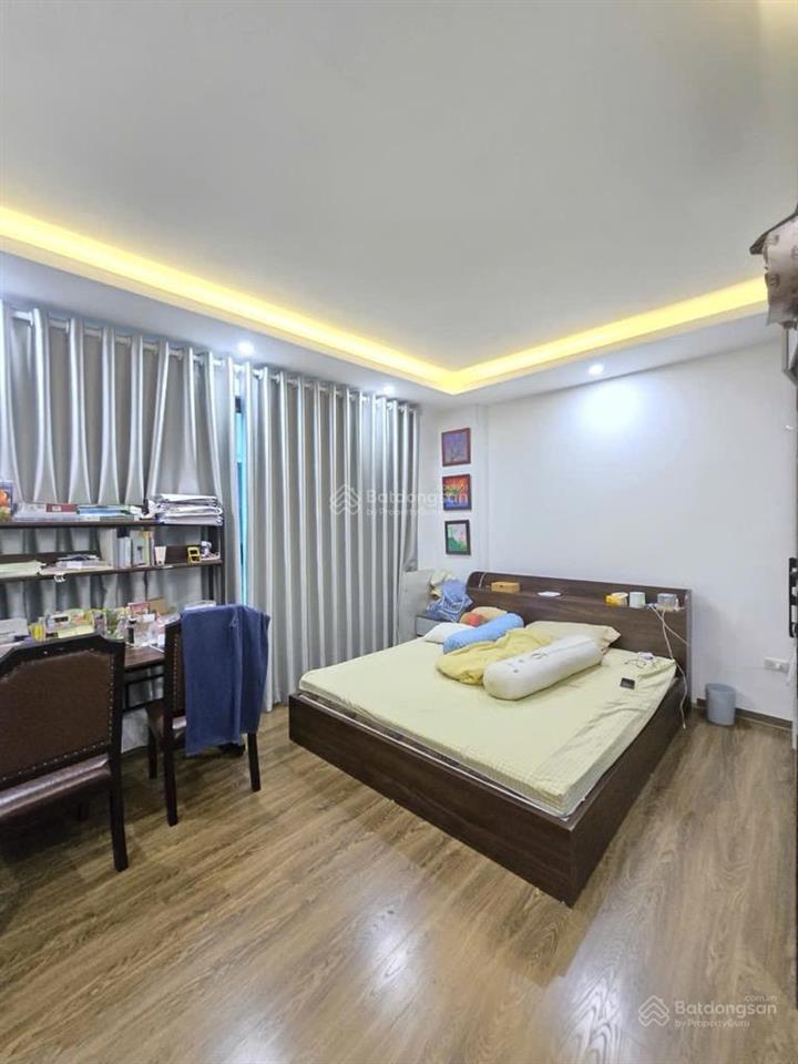 Nhà trương định 45m2 5 tầng 6 ngủ đẹp 10.5 tỷ