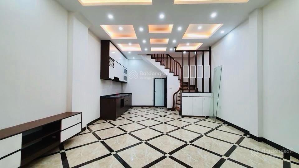 Nhà trương định 45m2 5 tầng 6 ngủ đẹp 10.5 tỷ