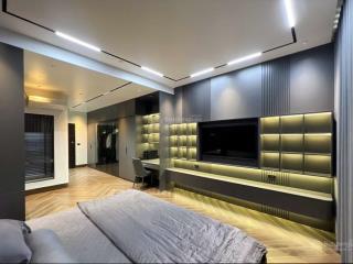 Nhà phân lô ngọc hồi ô tô tránh đậu đỗ ngày đêm 42m2 5 tầng 11 tỷ