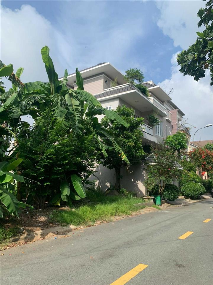 Cần tiền bán gấp nền đất biệt thự kđt an phú an khánh q2. dt 9 x 23m giá 220tr/m2