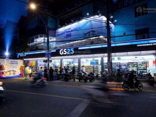 Mặt bằng hiếm có tại quận đống đa tổng 560m2 mặt tiền 10m.