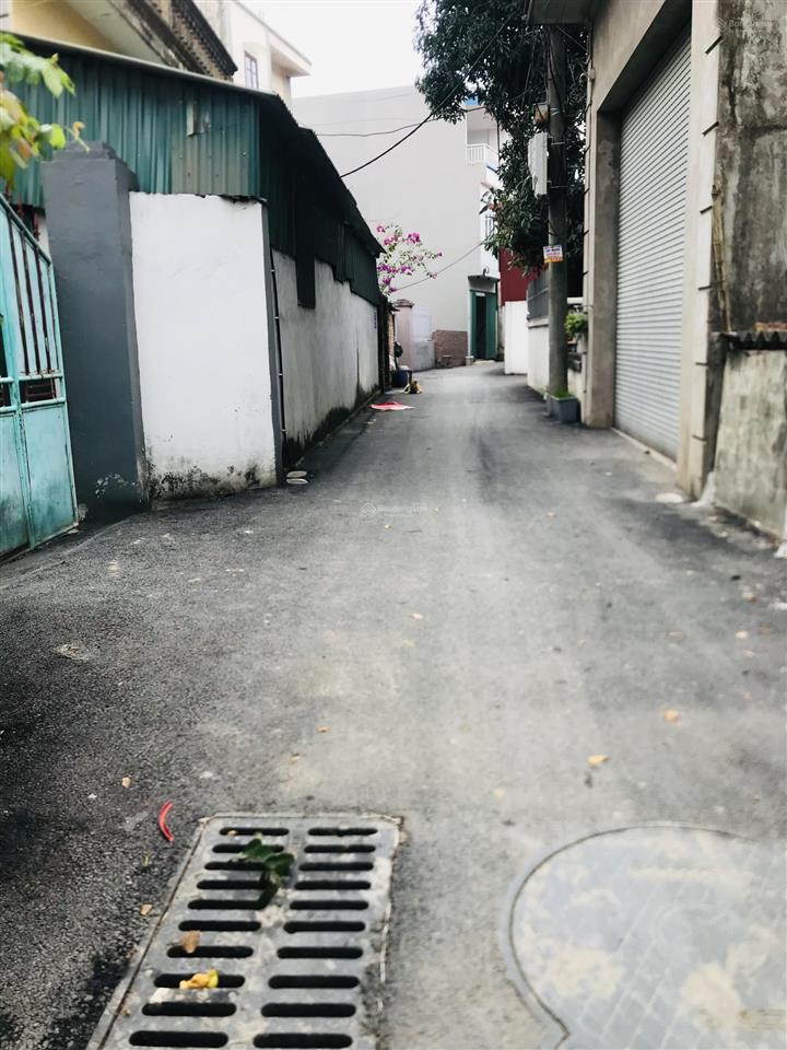 Dục tú đông anh  xe 7 chỗ vào tận cửa  mặt tiền quyền lực  ngay vườn hoa trung tâm  đường dẫn t