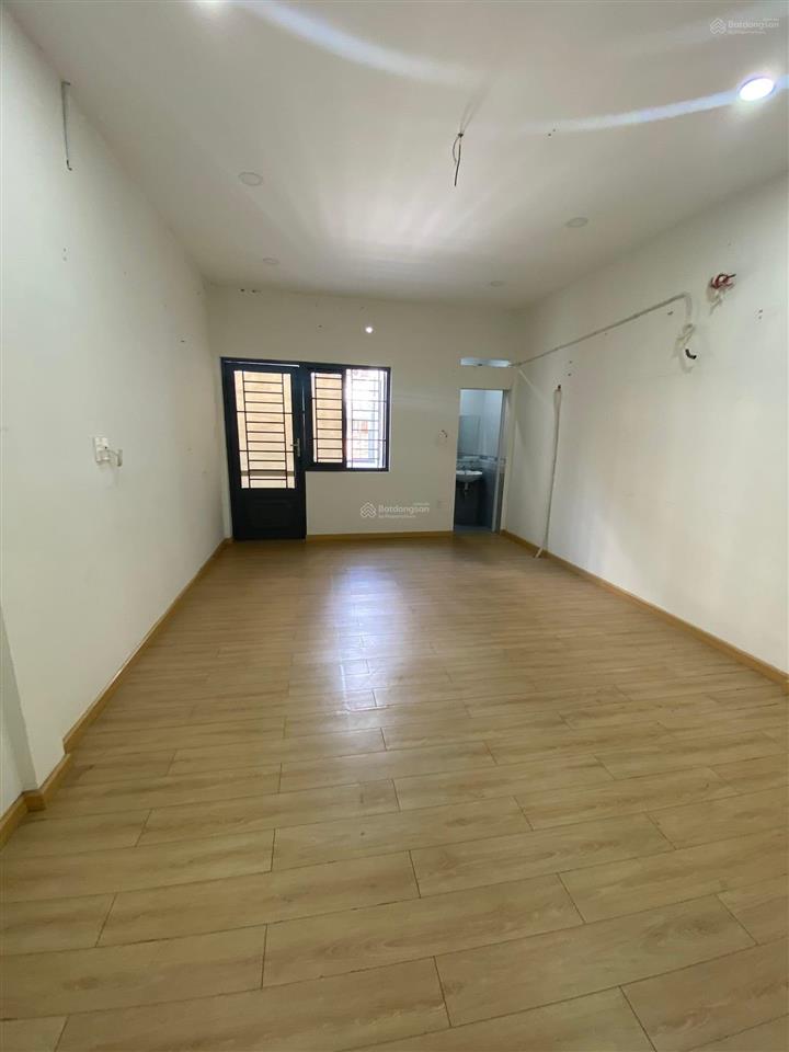 Cho thuê nguyên căn mặt tiền sư vạn hạnh, quận 10