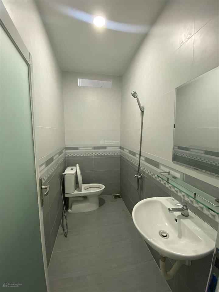 Cho thuê nguyên căn mặt tiền sư vạn hạnh, quận 10